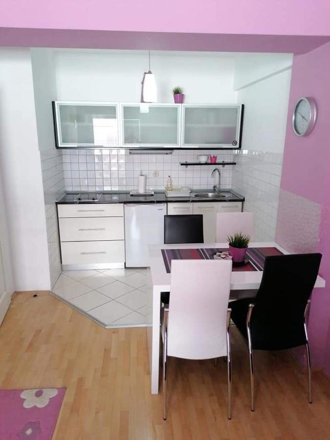 Apartments Nela Охрид Екстериор снимка
