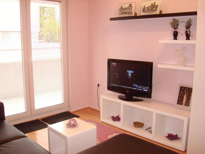 Apartments Nela Охрид Екстериор снимка