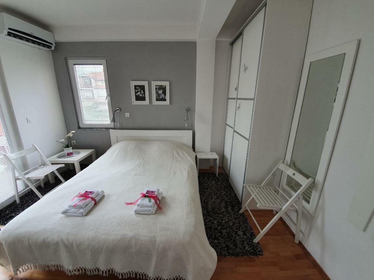 Apartments Nela Охрид Екстериор снимка