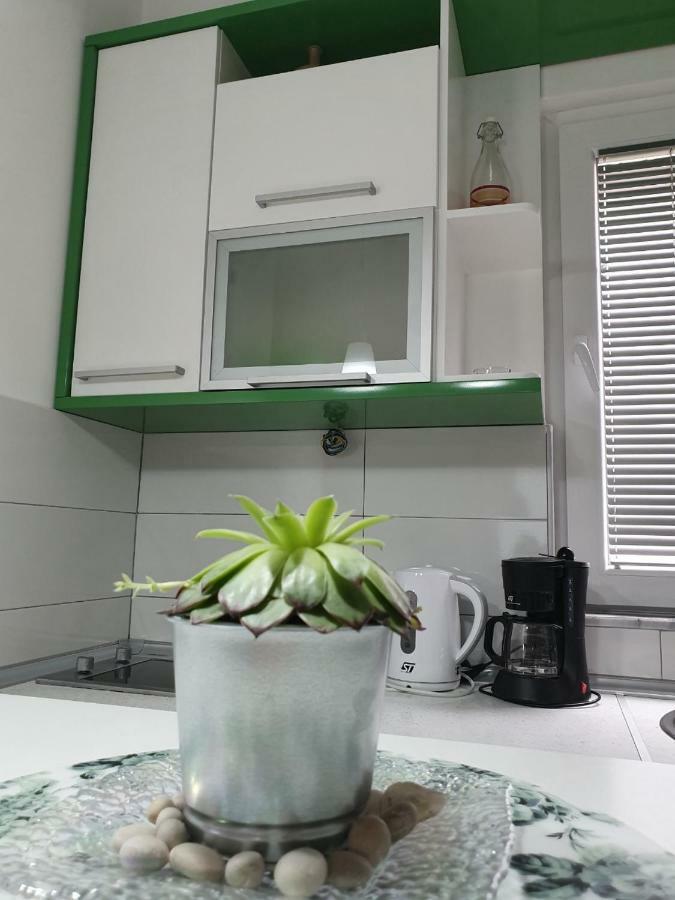 Apartments Nela Охрид Екстериор снимка